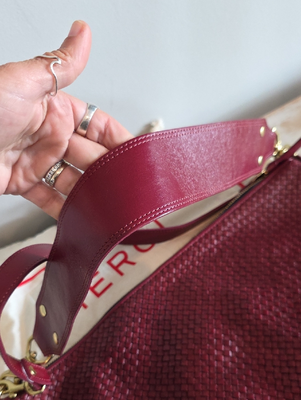 Clare V Moyen Messenger Bag In Woven Oxblood - Picture 9 of 16